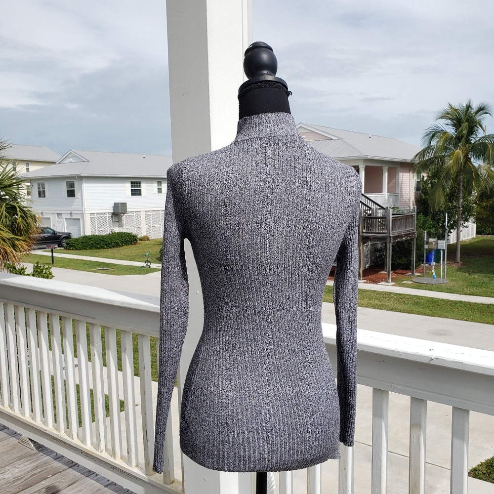 Gray Sweater - Picture 3 of 7